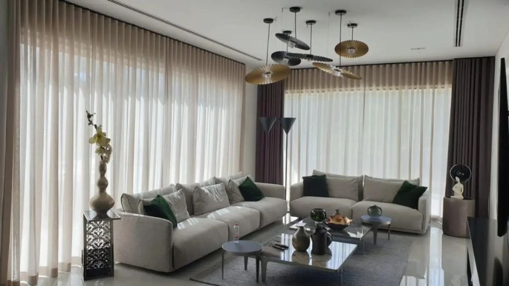 How to Choose Curtains for Living Room